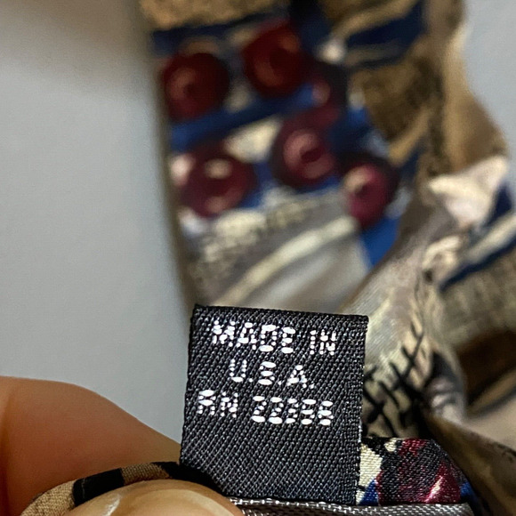 Vintage Givenchy Monsieur Mens All Silk Neck Tie 1980s Retro Made in USA Preppy - Picture 6 of 9